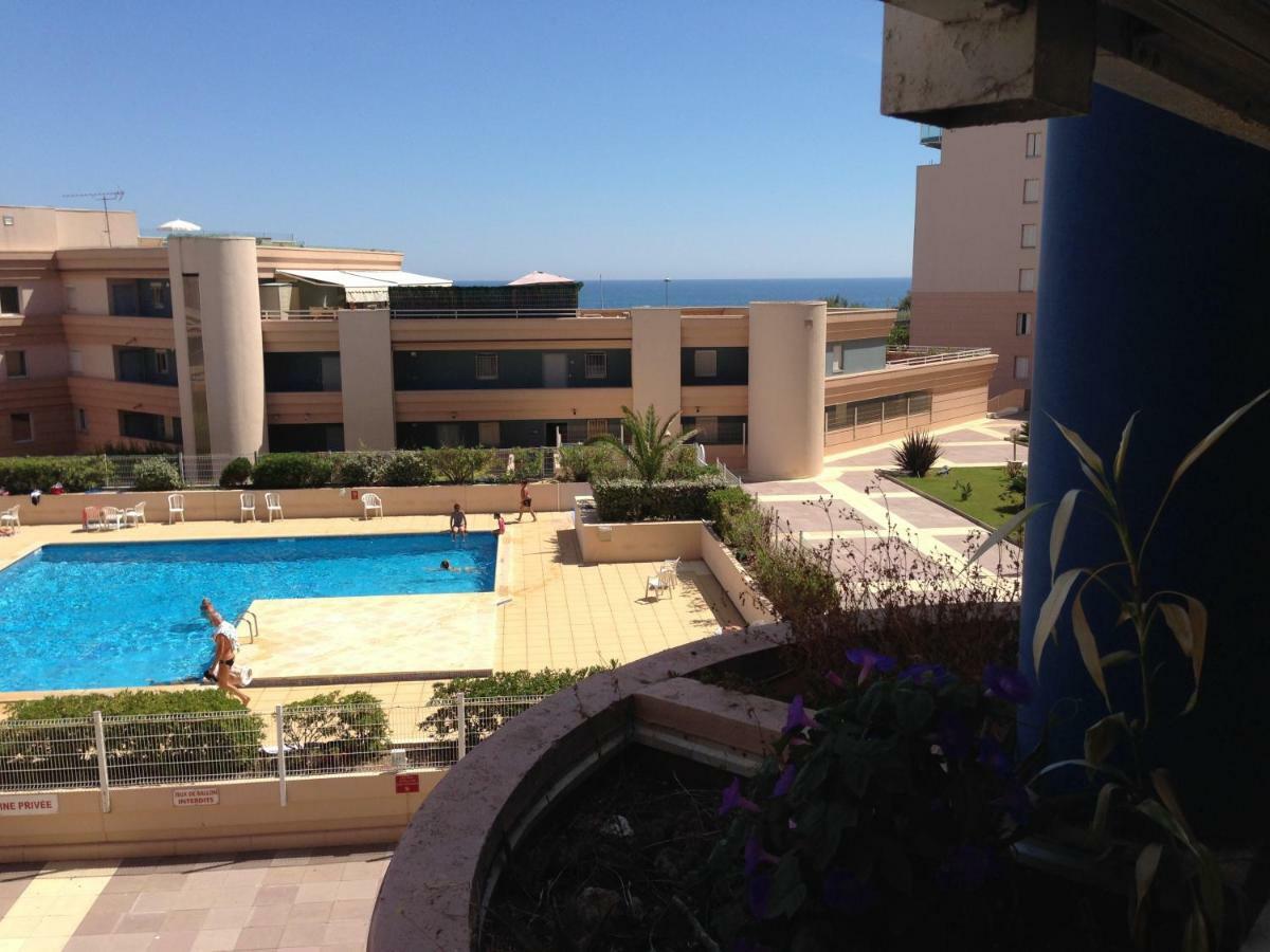Résidence avec piscine et box, vue sur mer Sète Esterno foto