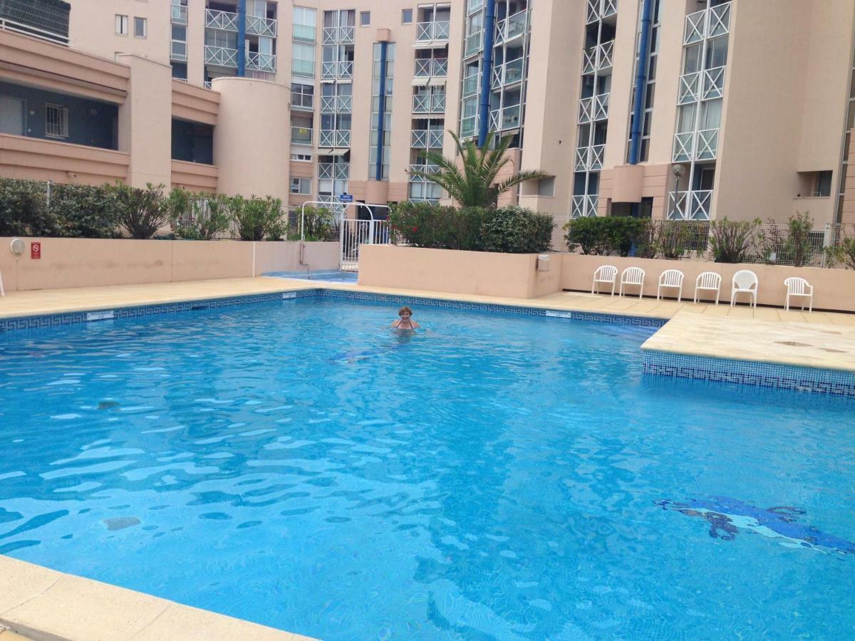 Résidence avec piscine et box, vue sur mer Sète Esterno foto