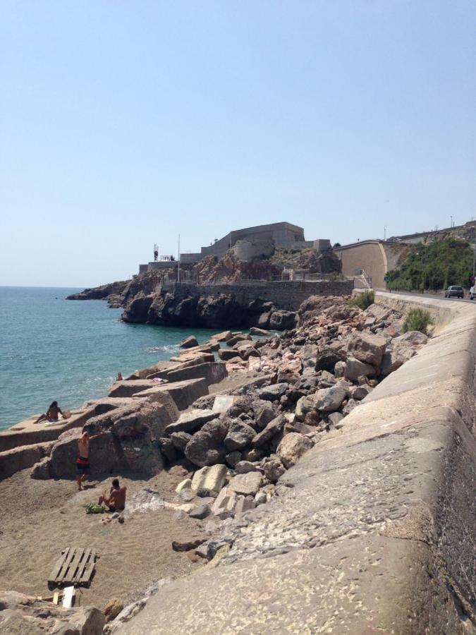 Résidence avec piscine et box, vue sur mer Sète Esterno foto
