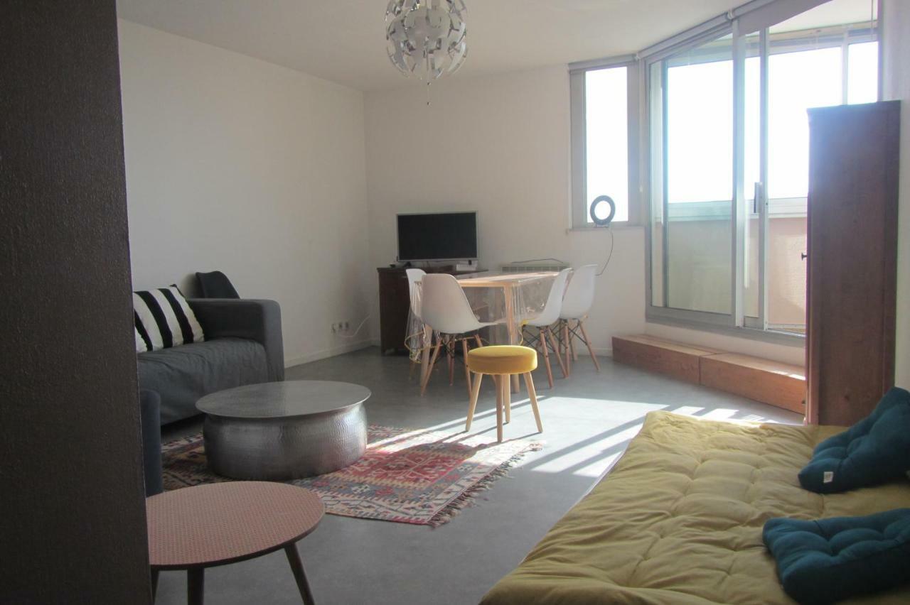 Résidence avec piscine et box, vue sur mer Sète Esterno foto